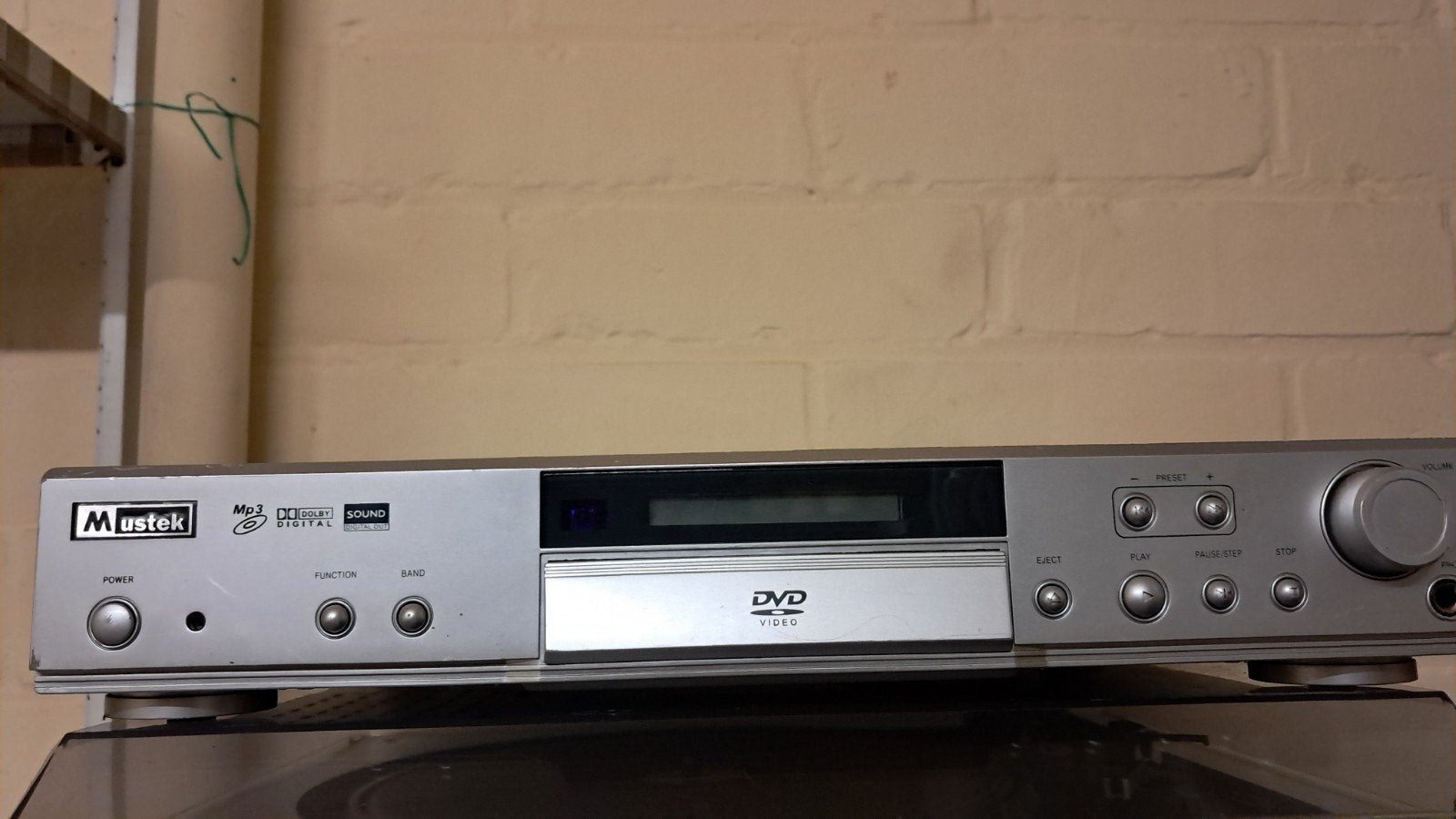 DVD  speler 'Mustek', Ophalen