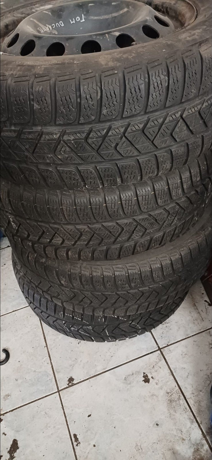 Pneu 215/60 R16, Enlèvement