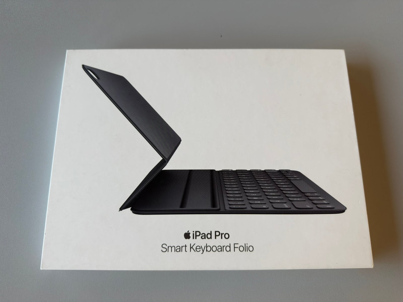 Apple iPad Smart Keyboard Folio 11” - QWERTY US English, Gebruikt, 11 inch, Bescherming voor- en achterkant, IPad Pro 1st generatie, iPad Air 4th en 5th (=M1) generatie