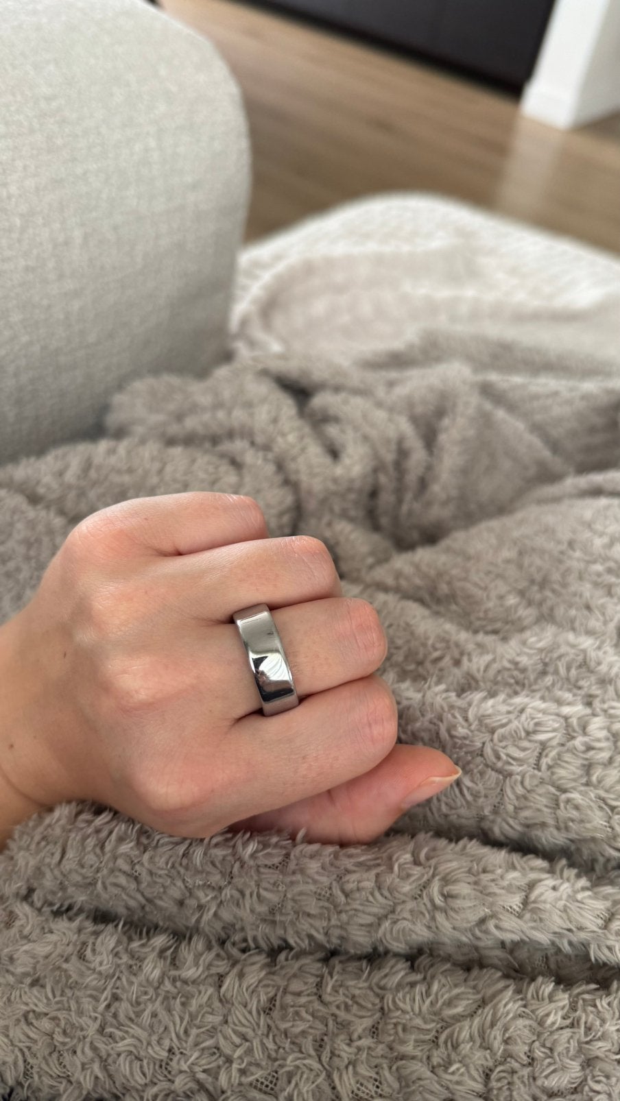 Oura ring gen 4 silver size 9, Enlèvement, Comme neuf