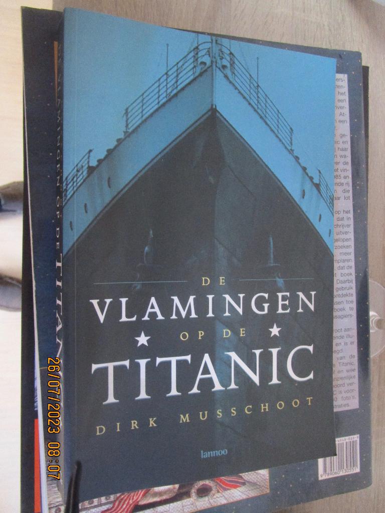 2 Boeken, Titanic + Vlamingen Titanic, Boeken, Ophalen, 19e eeuw, Zo goed als nieuw, Overige gebieden