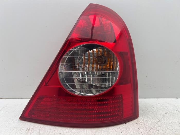 Achterlicht rechts van een Renault Clio, Gebruikt, -, Renault, -