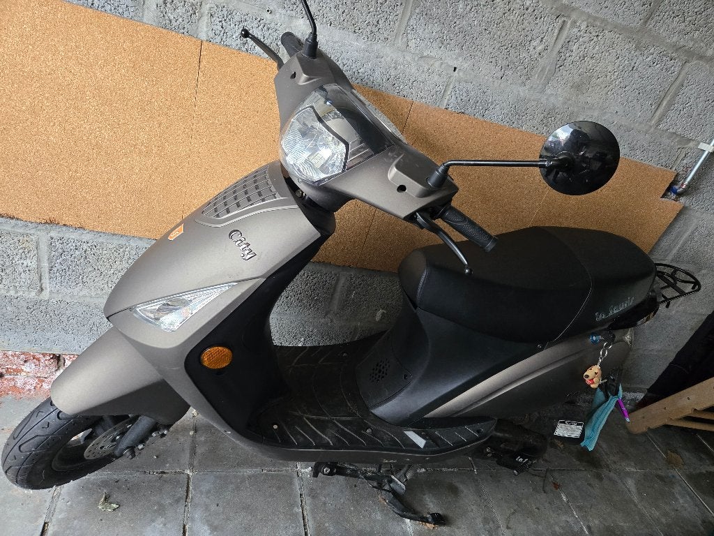 La Souris City scooter B-klasse 2.223 km, Vélos & Vélomoteurs, Comme neuf, Classe B (45 km/h), Enlèvement, Essence