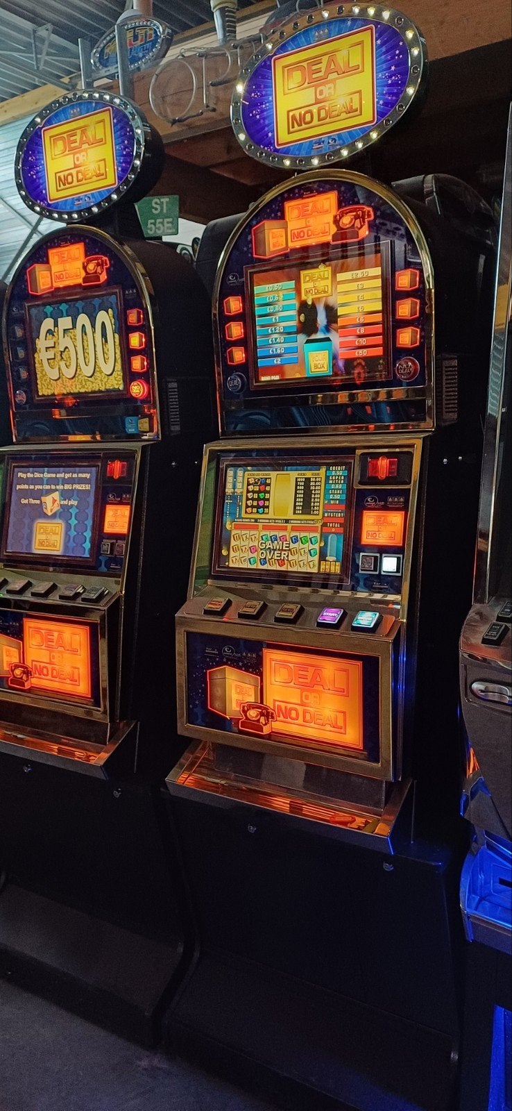 Deal or no Deal casino, Collections, Machines | Machines à sous, Euro, Enlèvement