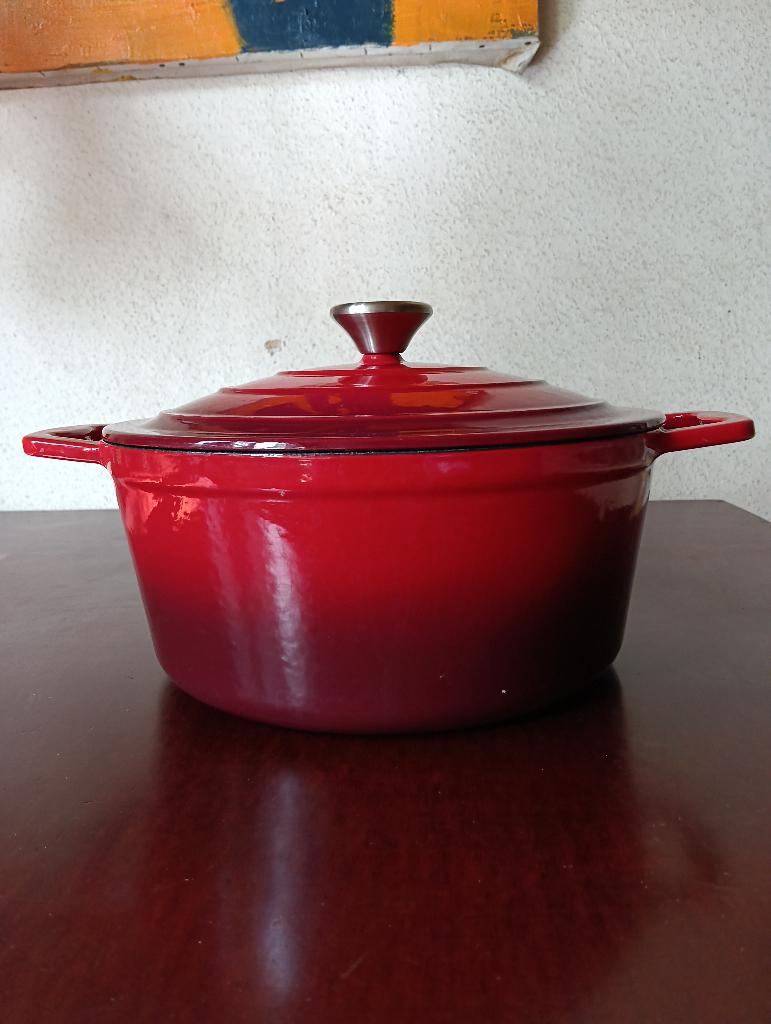 Gietijzen kookpot rood, Maison & Meubles, Comme neuf, Enlèvement, Poêle à frire ou Sauteuse, Plaque céramique