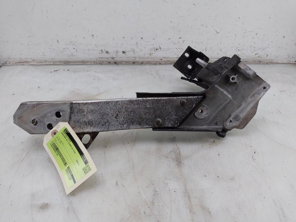 DIVERSEN Frontdeel steun GLC (X253) (|A2536210700|), Gebruikt, Mercedes-Benz