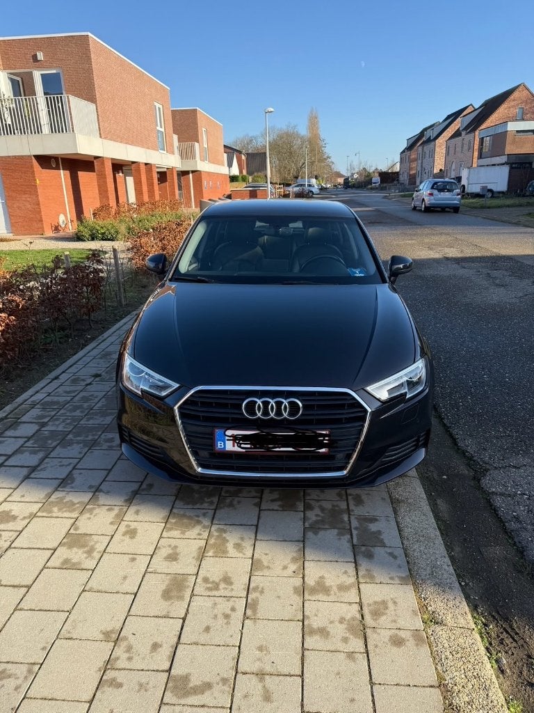 Audi A3 1.6 TDI, Autos, Cuir, Euro 6, Boîte manuelle, Entretenue par le concessionnaire