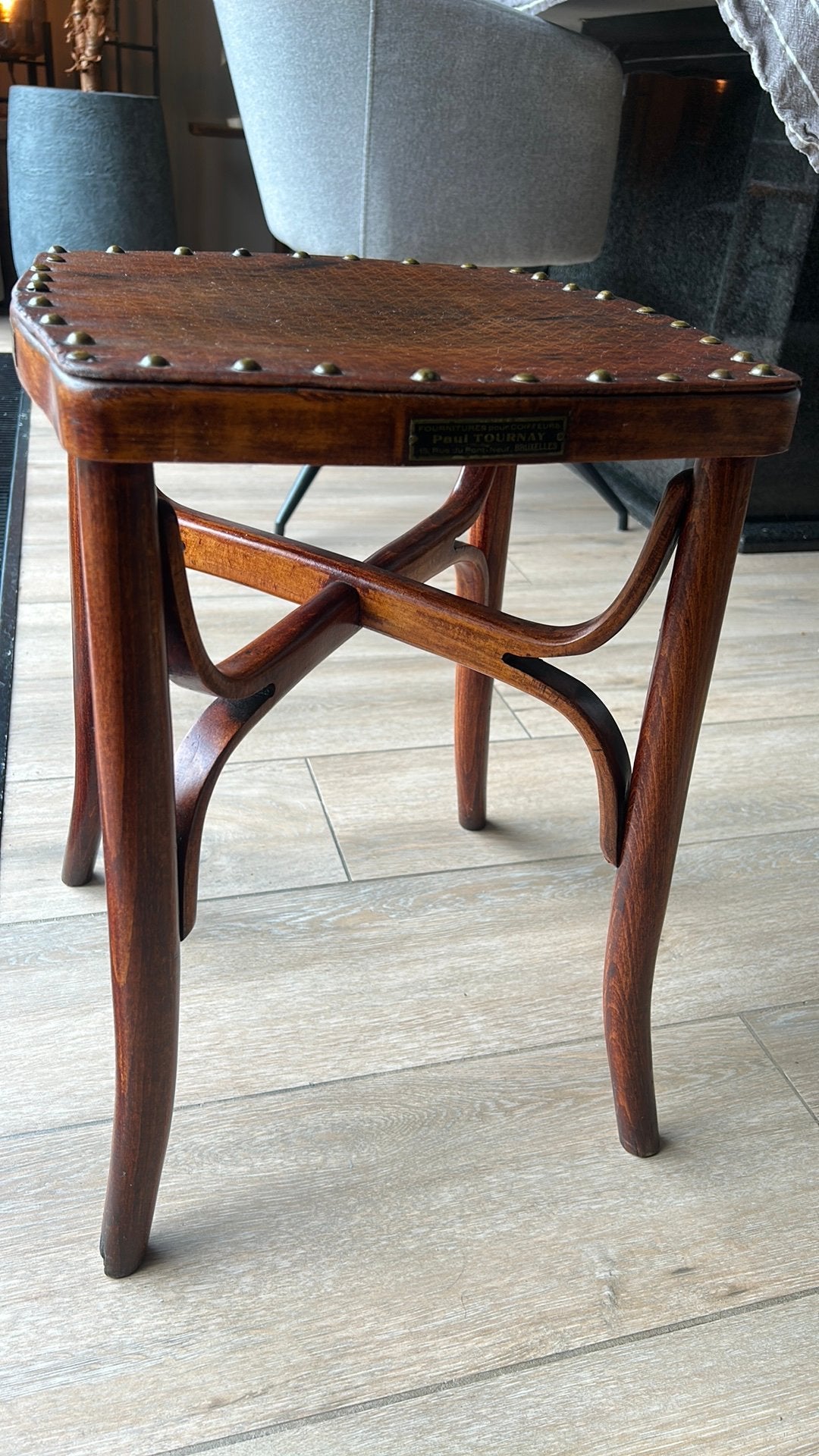 Antieke Paul Tournat kruk Thonet stijl, Ophalen