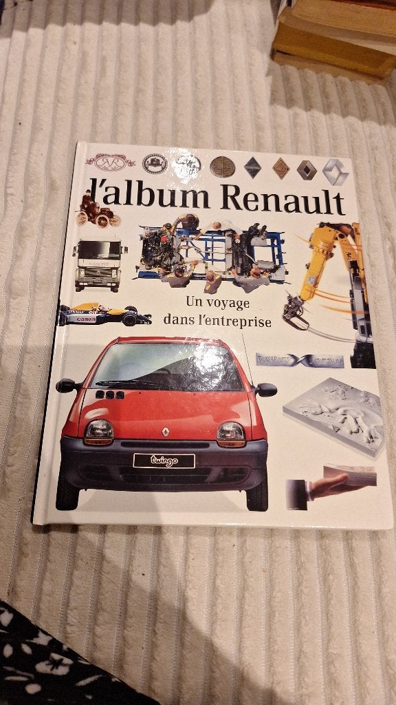 L'album Renault, Enlèvement, Neuf