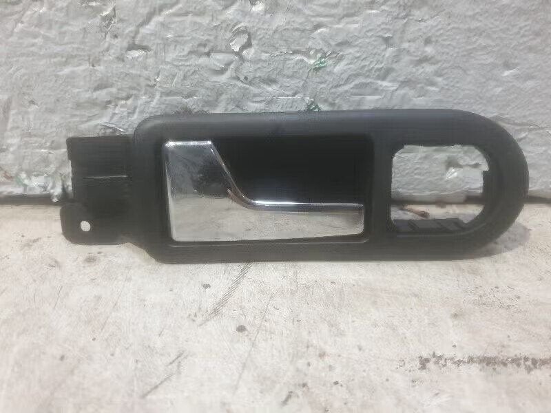 PORTIERGREEP BINNEN LINKS VOOR Volkswagen Golf IV (1J1), Gebruikt, Berliner Ring 2 38440 Wolfsburg, DE, Volkswagen AG, Ophalen of Verzenden