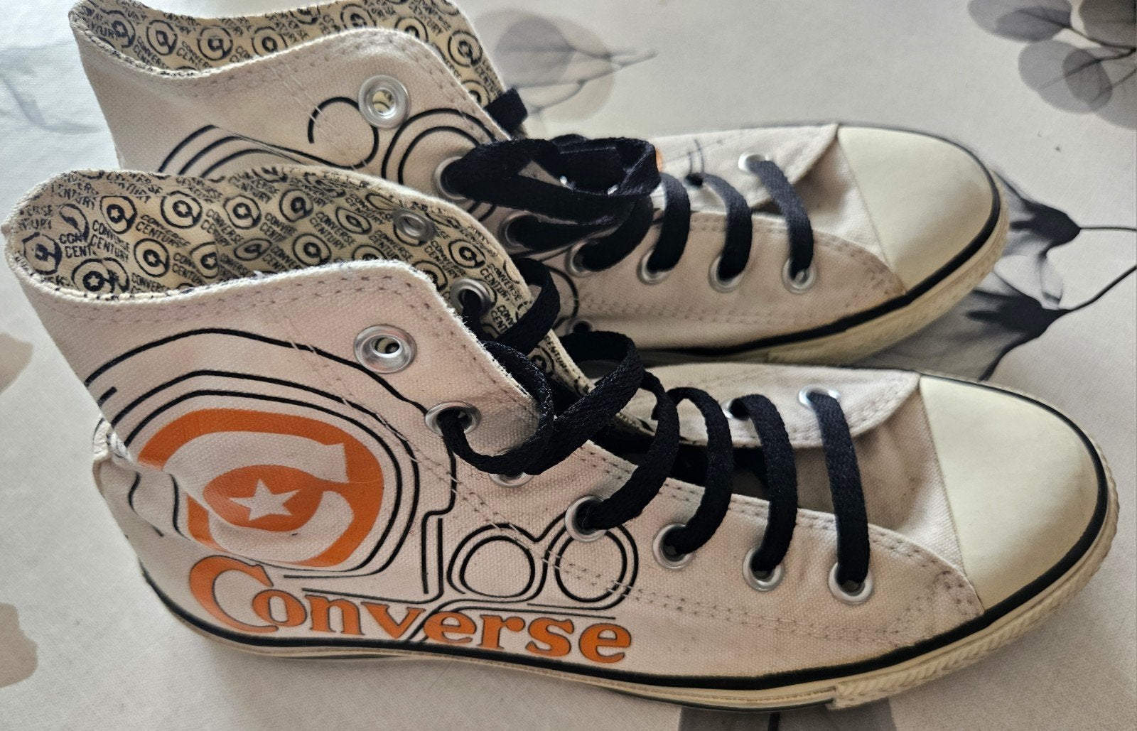 Converse Chuck Taylor All Star maat 6 of 39
Converse Chuck T, Oranje, Ophalen of Verzenden, Sneakers, Converse All Stars