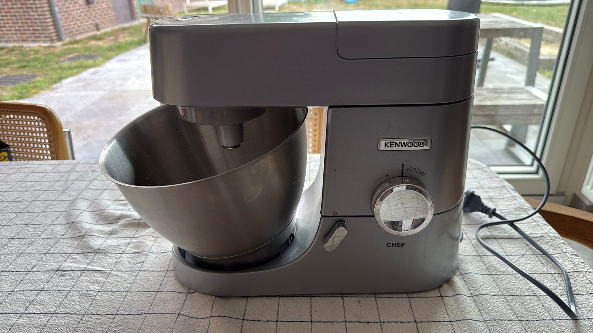 Kenwood chef met toebehoren en ijsjesmaker, Elektronische apparatuur, Ophalen, Zo goed als nieuw