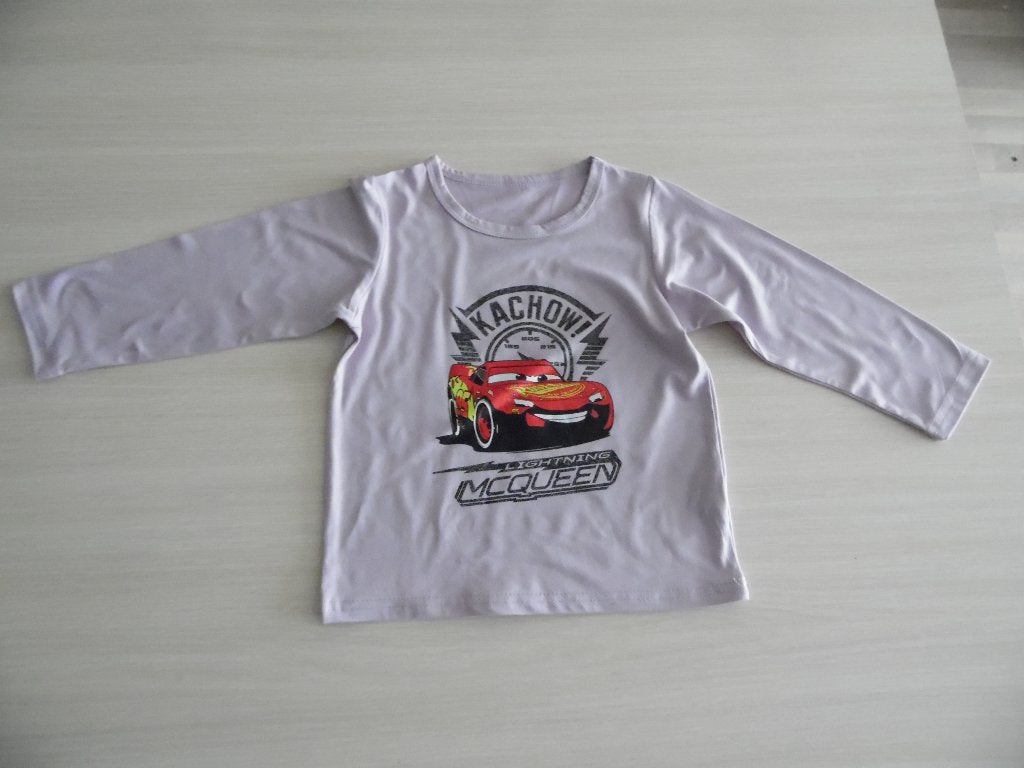 NIEUW T-SHIRT MET LANGE MOUWEN VAN DISNEY CARS, Kinderen en Baby's, Kinderkleding | Maat 104, Disney, Nieuw, Ophalen of Verzenden
