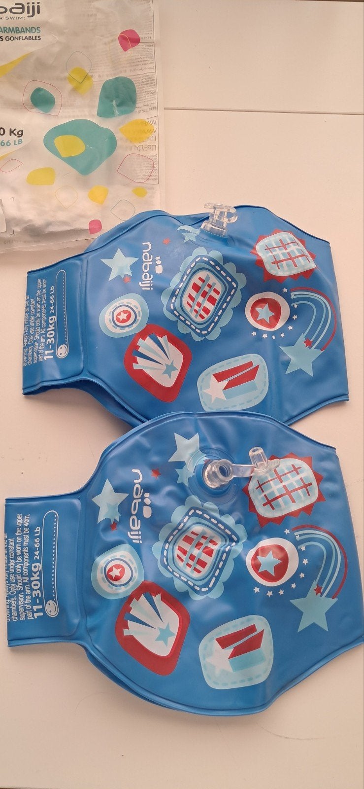 Zwembandjes blauw van Decathlon Nabaiji.
11 tot 30 kg., Ophalen of Verzenden