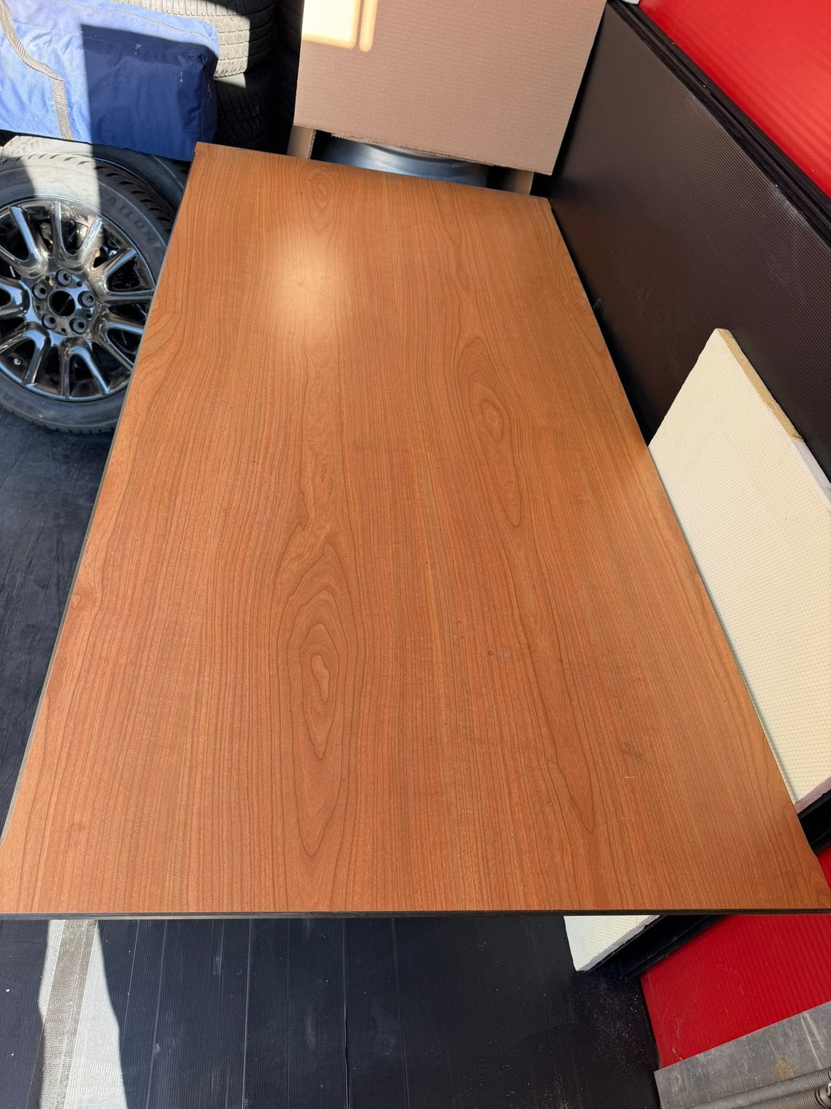 Afstelbare tafel, Ophalen, Zo goed als nieuw