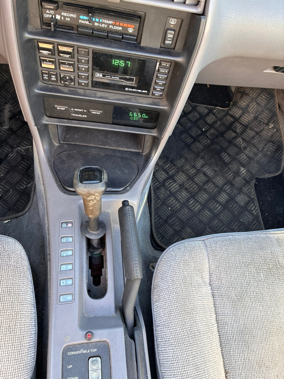 Chrysler le baron cabrio v6 automaat, foto 12