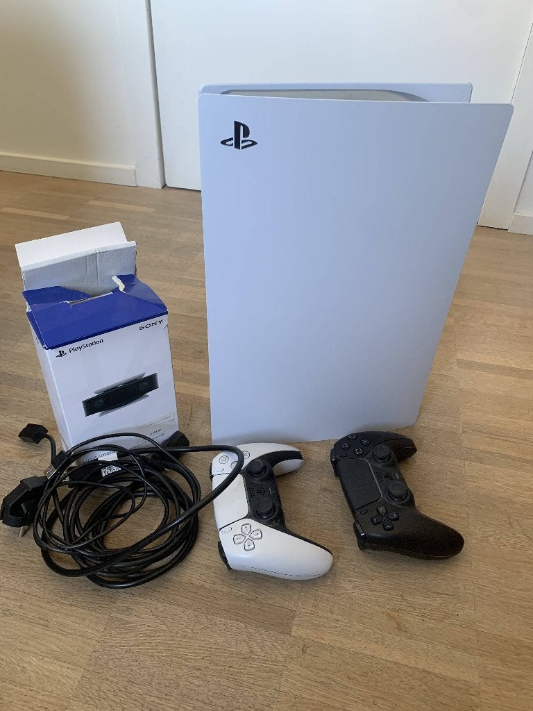 PS5 + 2 controllers + HD Camera, Games en Spelcomputers, Ophalen of Verzenden, Zo goed als nieuw, Playstation 5
