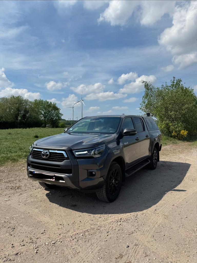 Toyota hilux, Auto's, Automaat, 4 deurs, Start-stop-systeem, 4 cilinders