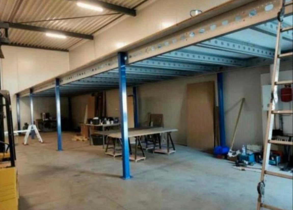 Magazijnvloer Entresolvloer, Ophalen
