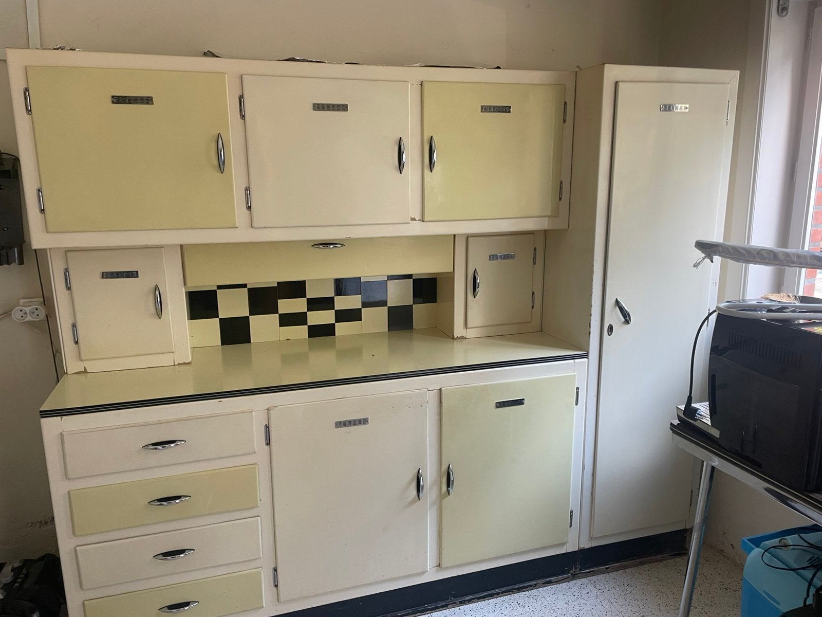 Vintage keukenkast / Cubex-stijl buffetmeubel – Jaren 50/60, Enlèvement, Comme neuf