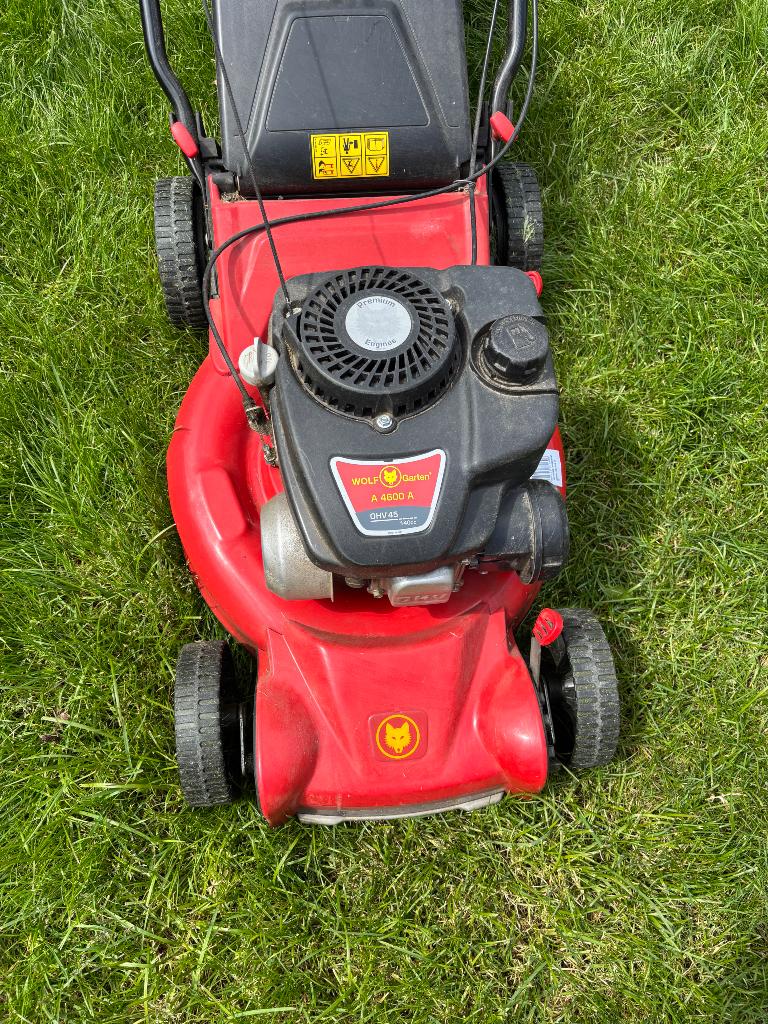 Grasmaaier wolf, Tuin en Terras, Ophalen, Wolfgarten, Zo goed als nieuw, Benzine-grasmaaier