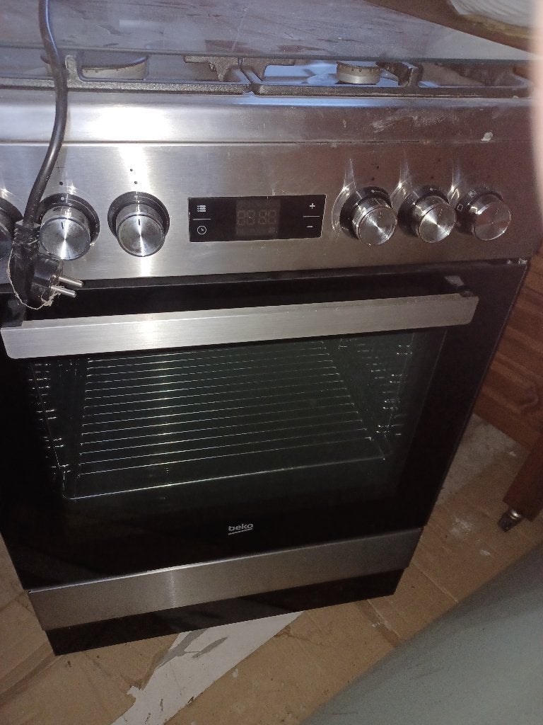 Beko gasfornuis, Elektronische apparatuur, Fornuizen, Ophalen, Gebruikt, Hete lucht, 4 kookzones