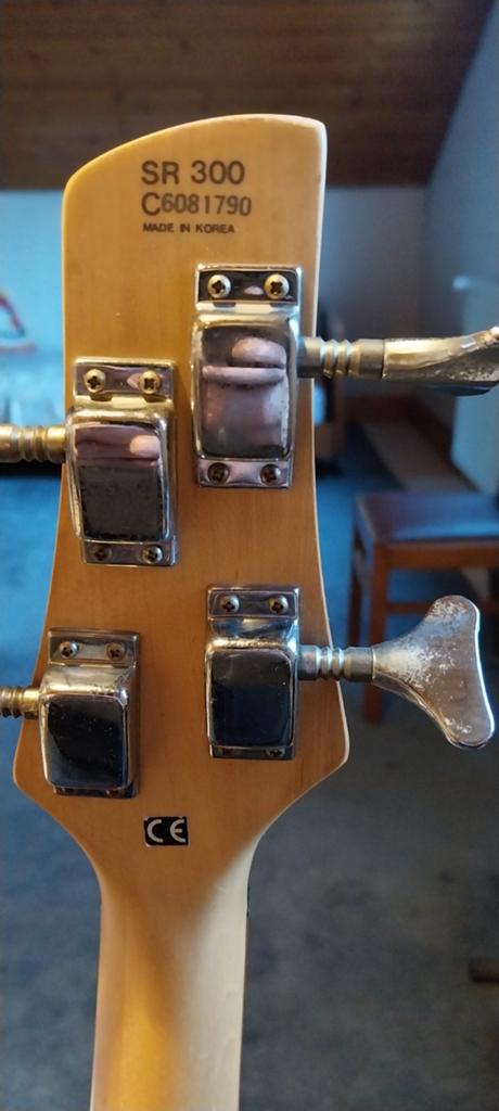 Ibanez sr300 bas, Muziek en Instrumenten, Ophalen