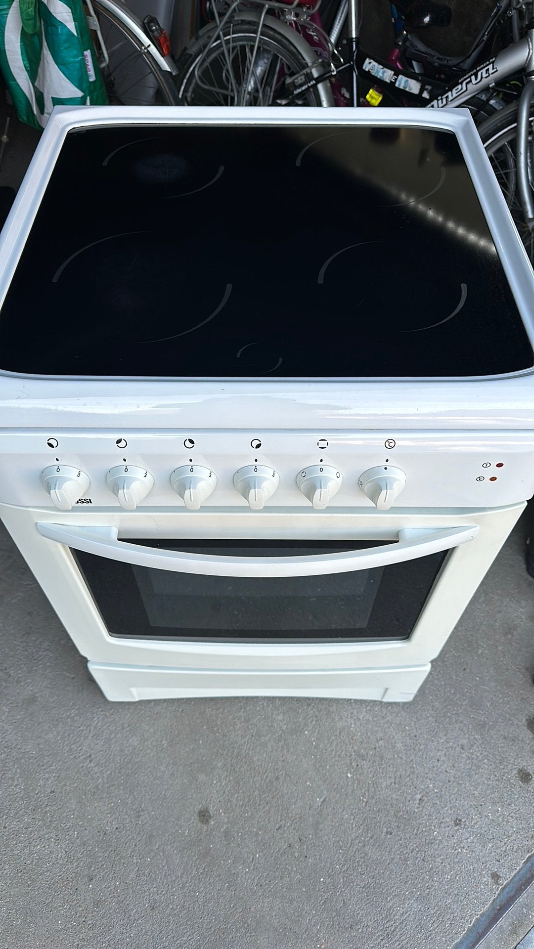 Electric stove., Ophalen, Zo goed als nieuw