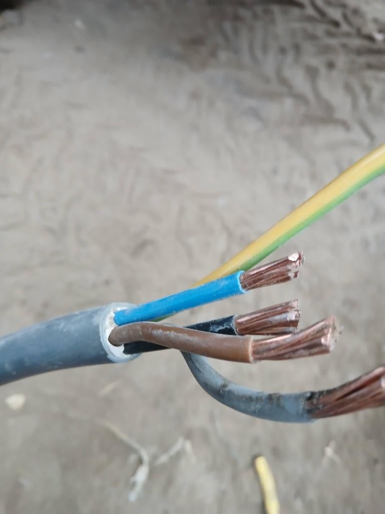 Electriciteitskabel, Ophalen, Zo goed als nieuw, Kabel of Snoer