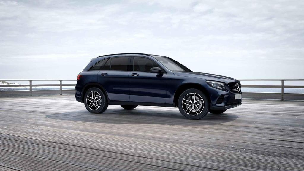 Mercedes-Benz GLC-Klasse 250 4MATIC SUV AMG Line | Verwarmde, Auto's, Automaat, Stof, Gebruikt, 4 cilinders