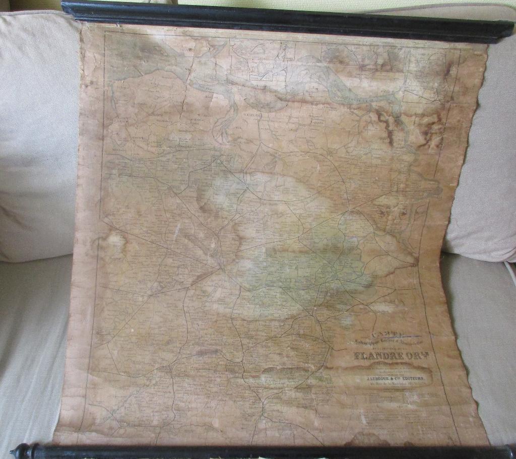 TE RESTAUREREN ZEER OUDE LANDKAART OOST-VLAANDEREN - ZIEN !, Boeken, Atlassen en Landkaarten, Ophalen, 1800 tot 2000, België, Landkaart