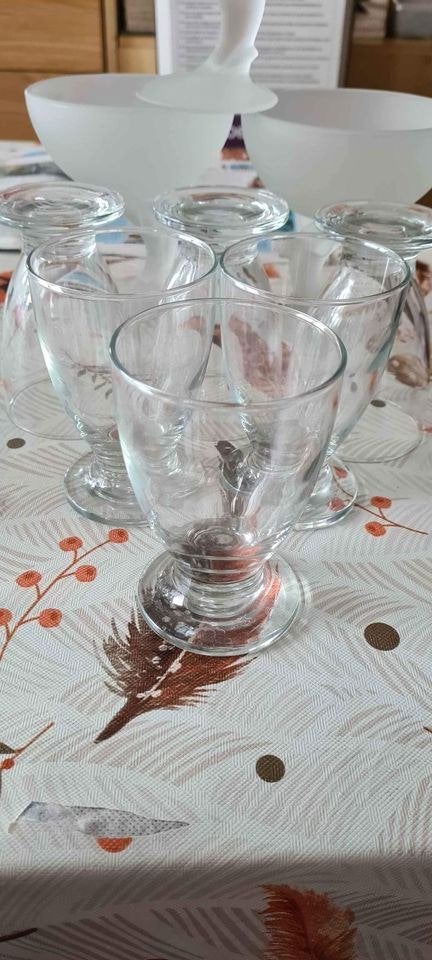 Verre à pied nouveaux, Enlèvement, Neuf, Verre