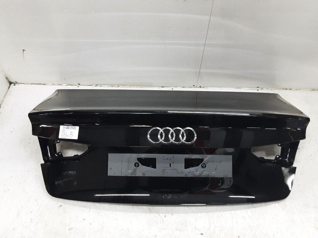 HAYON ARRIÈRE / MALLE Audi A3 Limousine (8VS / 8VM), Mevr. I. Hauben, Haillon arrière, Audi, Utilisé