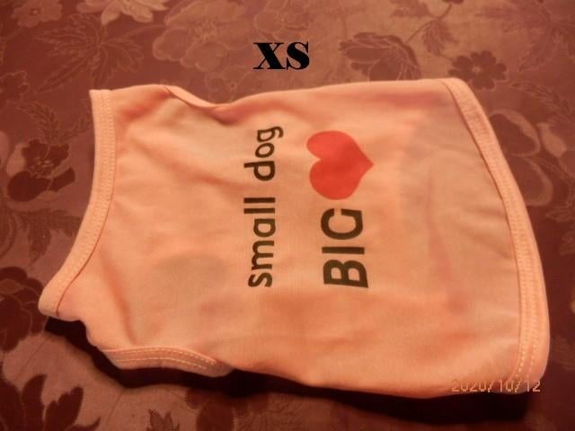 (13) -tee shirt petit chien t .XS rose, Animaux & Accessoires, Enlèvement ou Envoi, Comme neuf, Chemise de chien