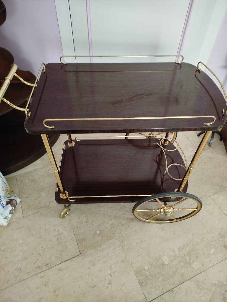 Table desserte, Enlèvement