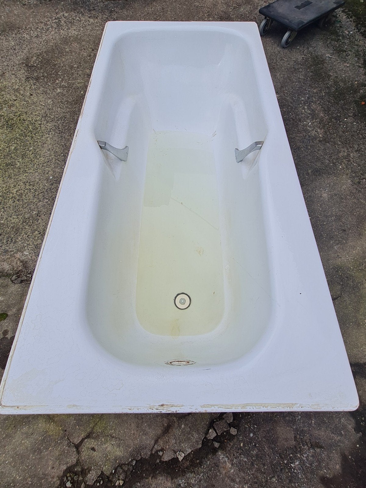 BAIGNOIRE EN ACIER, BAIGNOIRE EN ACRYLIQUE, ABREUVOIR, BERCE