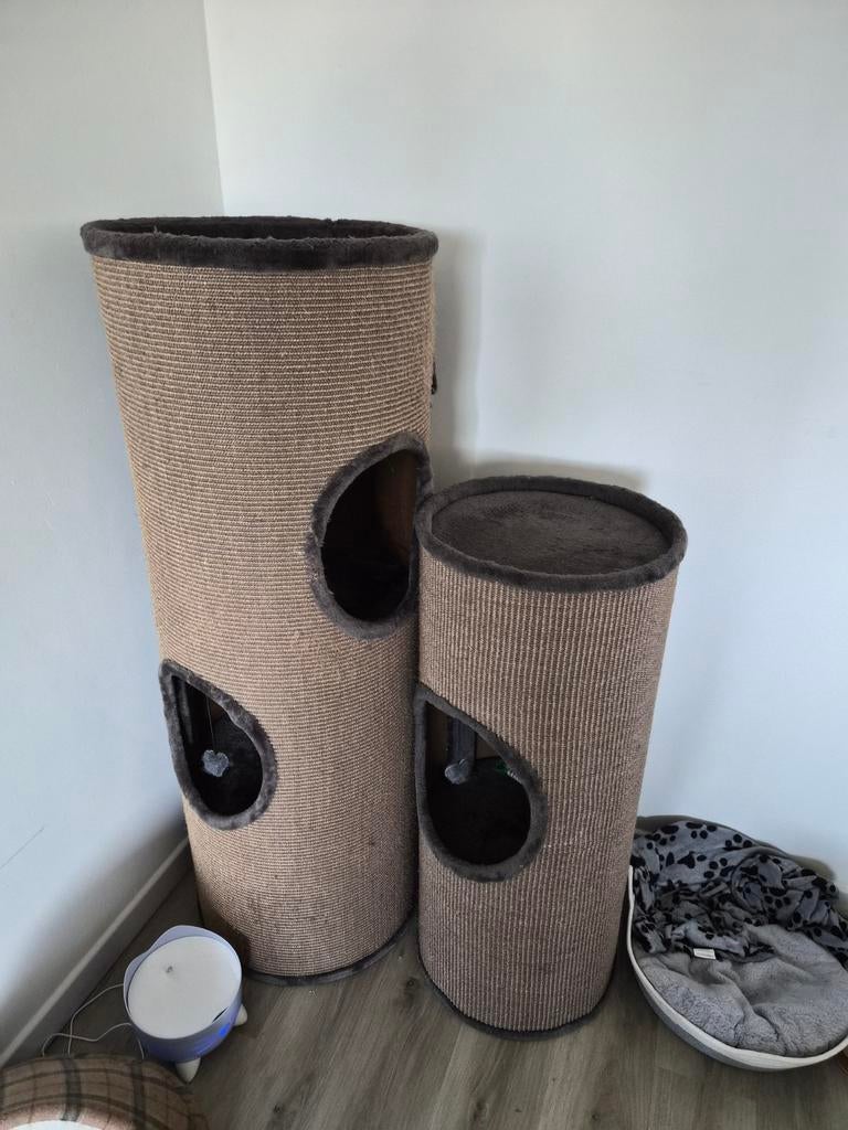 AniOne krabpaal set, apart kan ook, Enlèvement