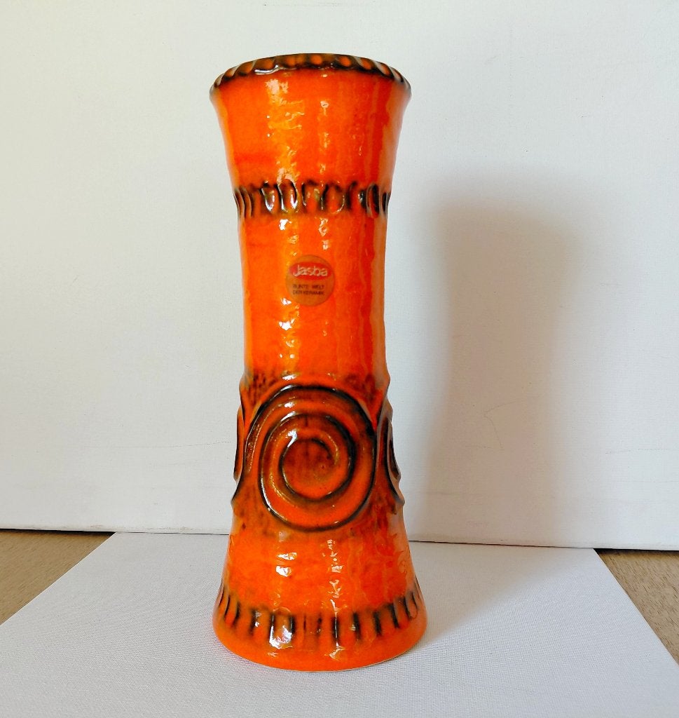 Vintage Jasba Keramik vaas, met Spiraalreliëf WGP Jaren '70, Huis en Inrichting, 24 cm, Oranje, Ophalen of Verzenden, Zo goed als nieuw