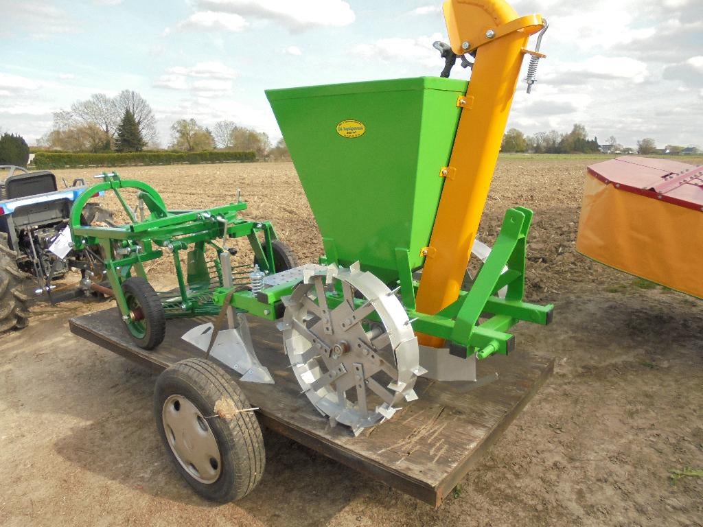 Aardapelplanter Bomet 1 rij met aanaarder, Ophalen, Nieuw