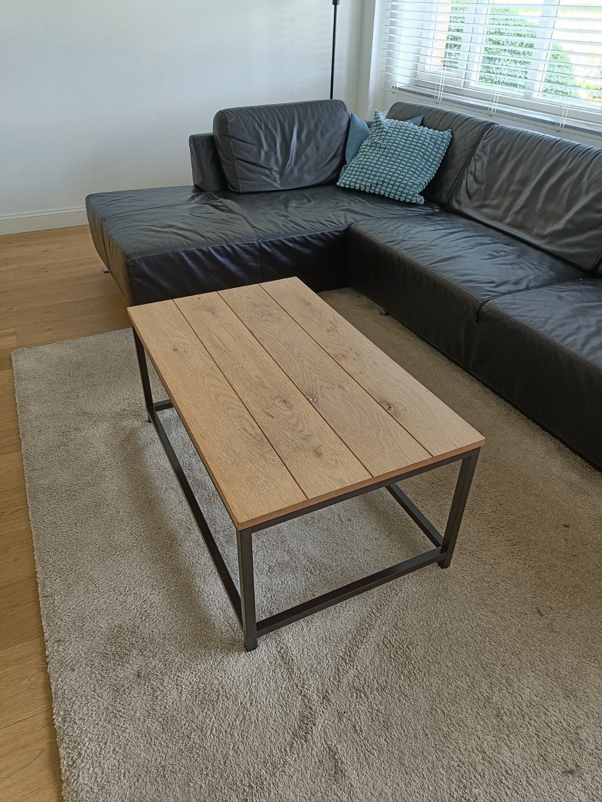 salontafel in eik en metaal, Enlèvement, Métal