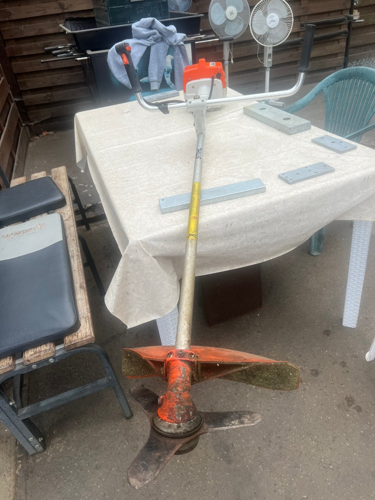 350€, Ophalen, Zo goed als nieuw