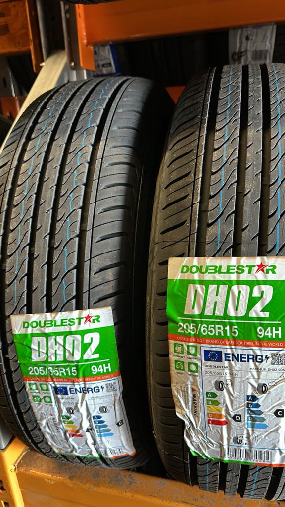 205 65 15 94H 205 55 16 225 45 17 225 45 18 zomer banden, Auto-onderdelen, Banden en Velgen, Ophalen, Nieuw