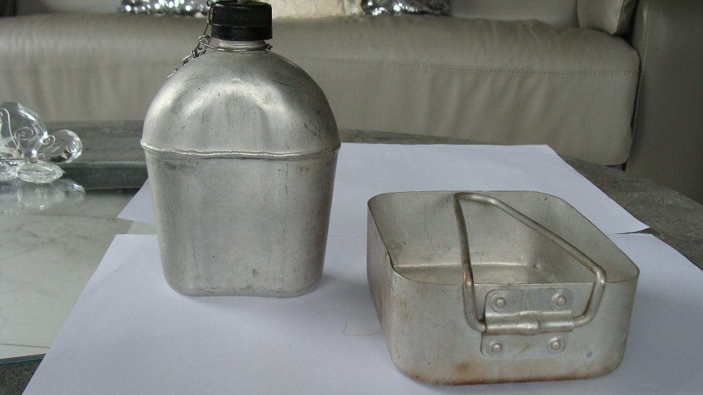 ensemble gourde avec chainette + gamelle, A.B.L 1960 vintage, Verzamelen, Militaria | Tweede Wereldoorlog, Overige soorten, Overige typen