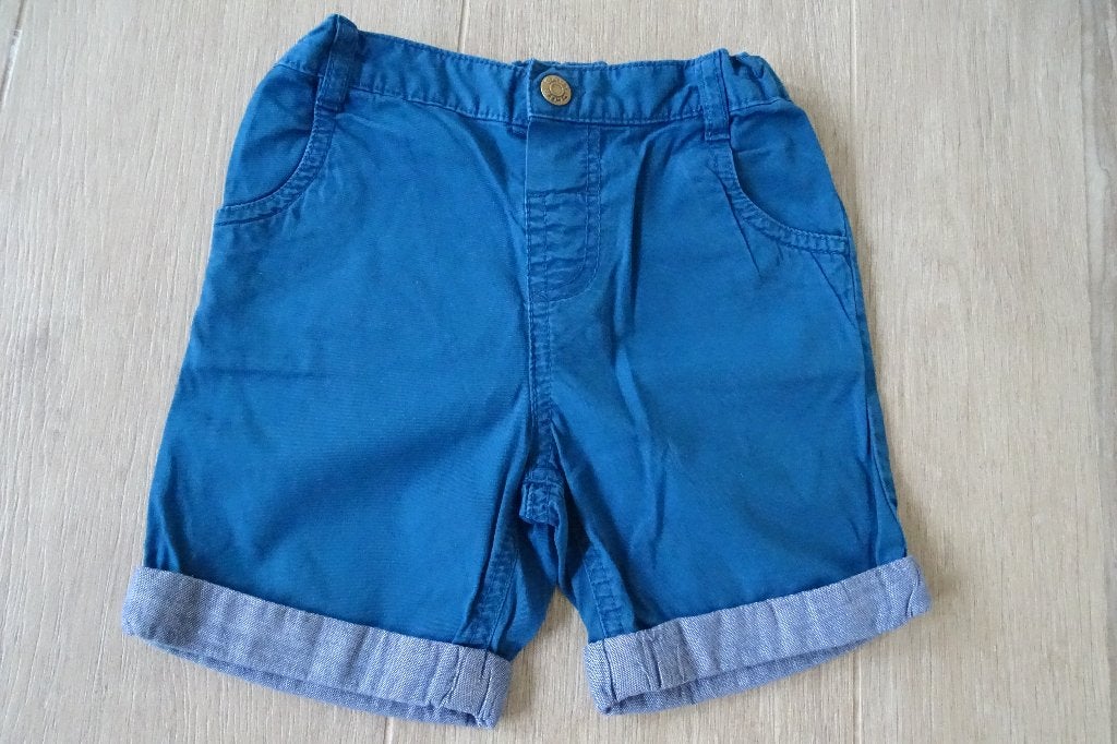 Petrolblauwe short / bermuda maat 92, Enfants & Bébés, Vêtements enfant | Taille 92, Pantalon, Garçon, C&A, Enlèvement ou Envoi