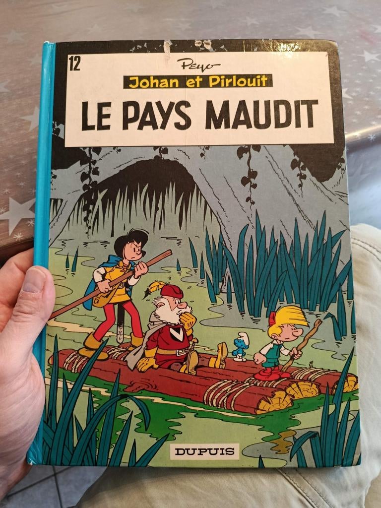 BD en bon état Johan et Pirlouit "Le pays maudit", Enlèvement