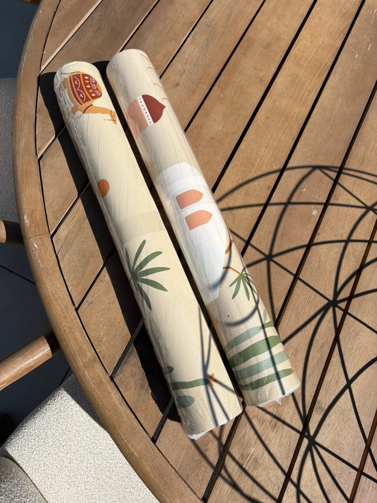 2 rouleaux de papier peint, Maison & Meubles, Ameublement | Papier peint, Enlèvement, Papier peint