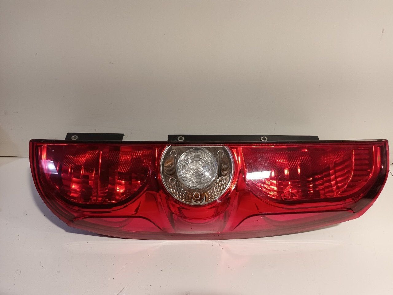 Achterlicht carrosserie rechts Opel Combo, Onderdelen@venauto.nl, Van der Ven Autorecycling B.V., Gebruikt, Ettenseweg 76, 4706 PB Roosendaal, The Netherlands