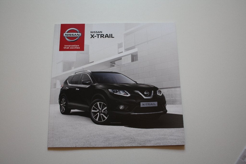 Nissan X-Trail brochure 2015, Boeken, Catalogussen en Folders, Ophalen of Verzenden, Nieuw, Folder