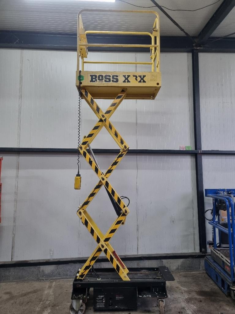 Boss X3X masthoogwerker, Ophalen