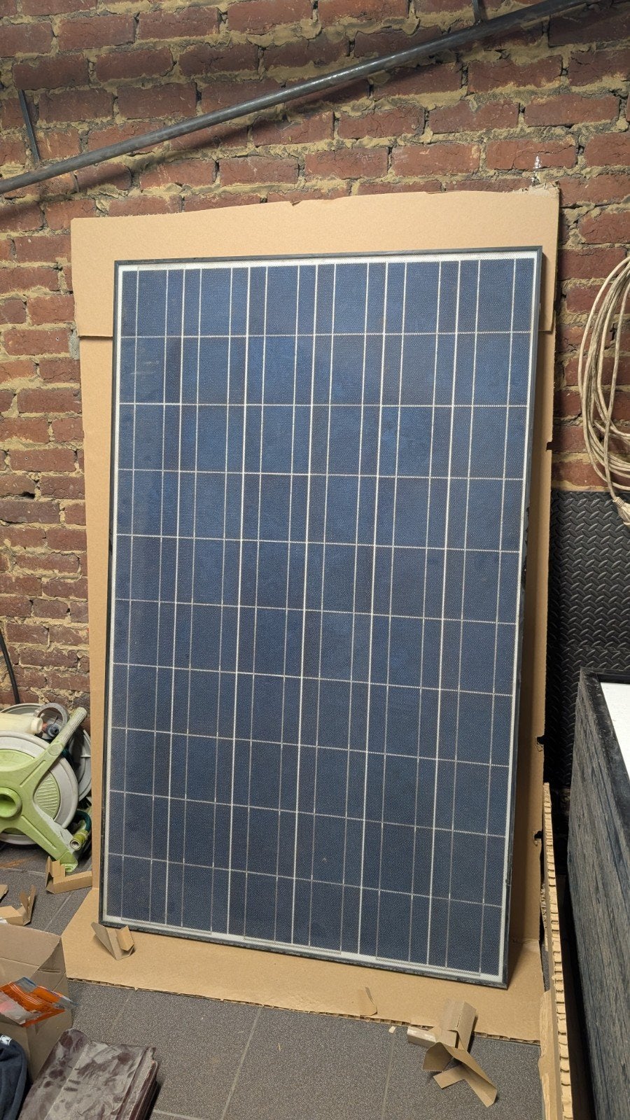 Lot de 18 panneaux solaires NAPS 225W (400€ le lot), Bricolage & Construction, Enlèvement, Utilisé, Panneau, 200 watts-crêtes ou plus